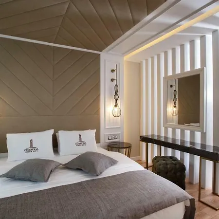 شقة فندقية Canbakkal Luxury Suites 4*